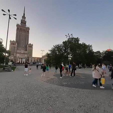 شقة Centrum Zlote Tarasy Metro Rondo Onz Balkon وارسو المظهر الخارجي الصورة